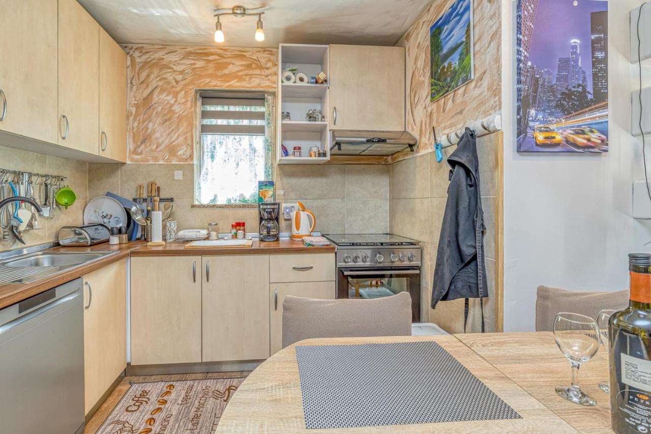 Holiday House Mir Канфанар Экстерьер фото